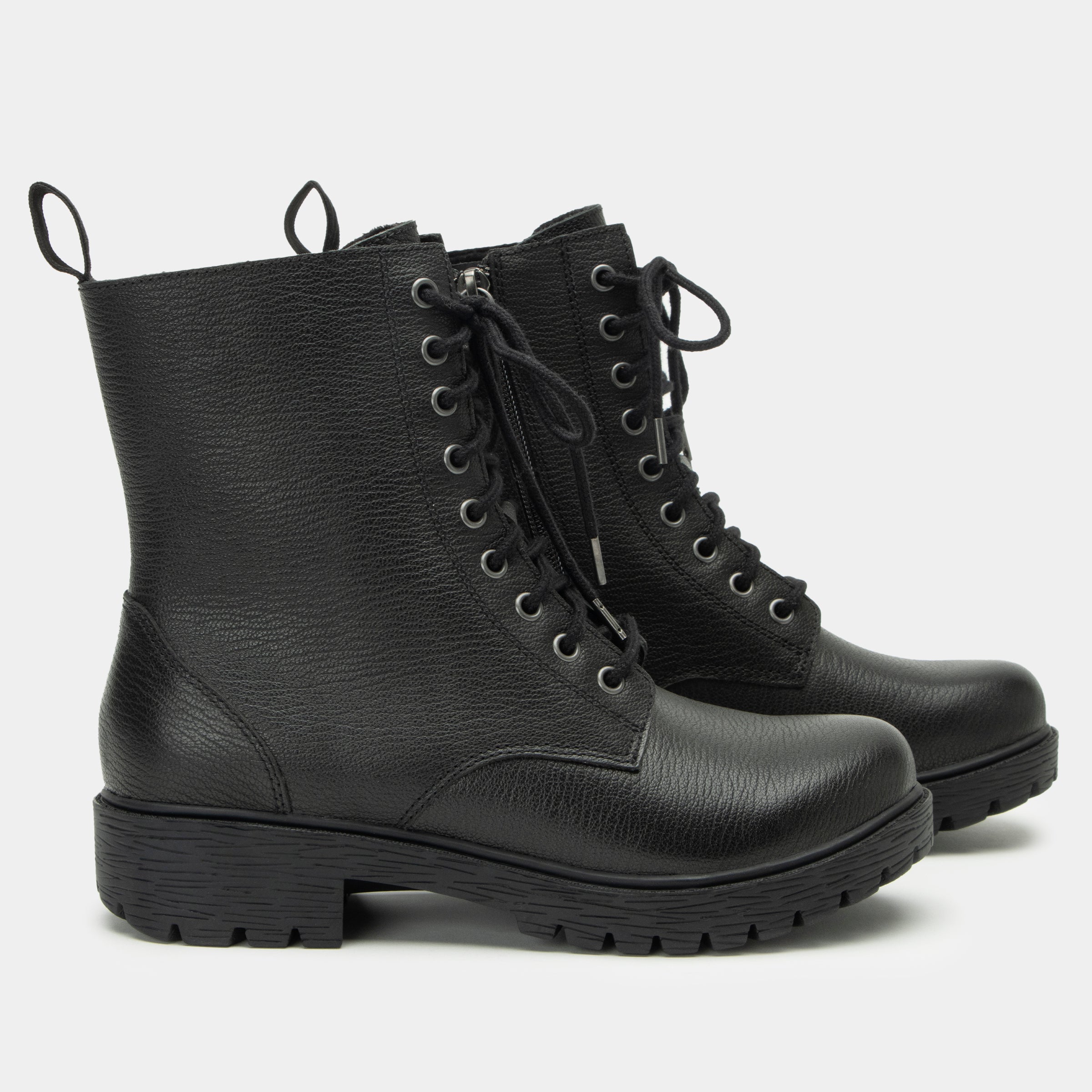 Ari Raven Boot