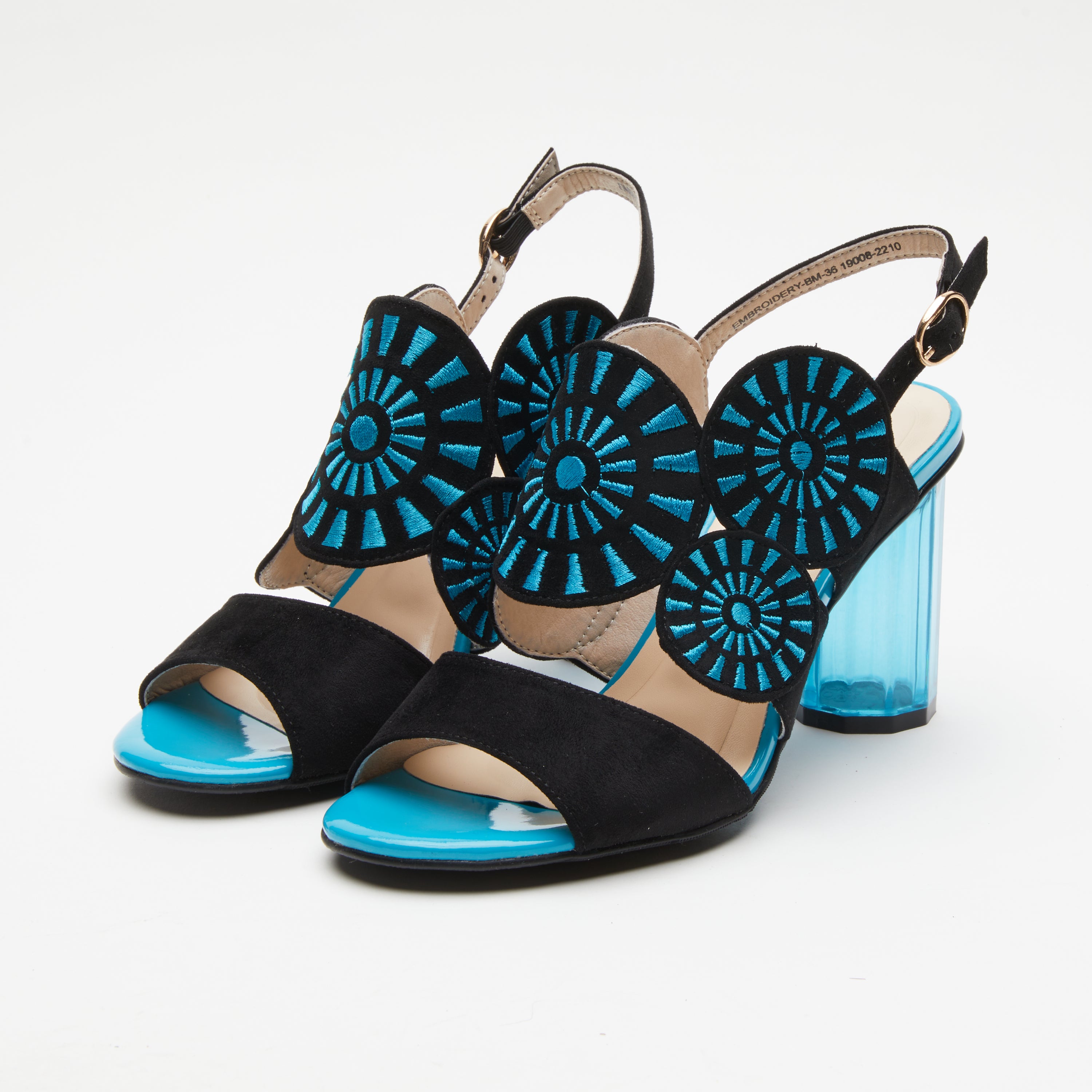 AZURA EMBROIDERY SANDALS