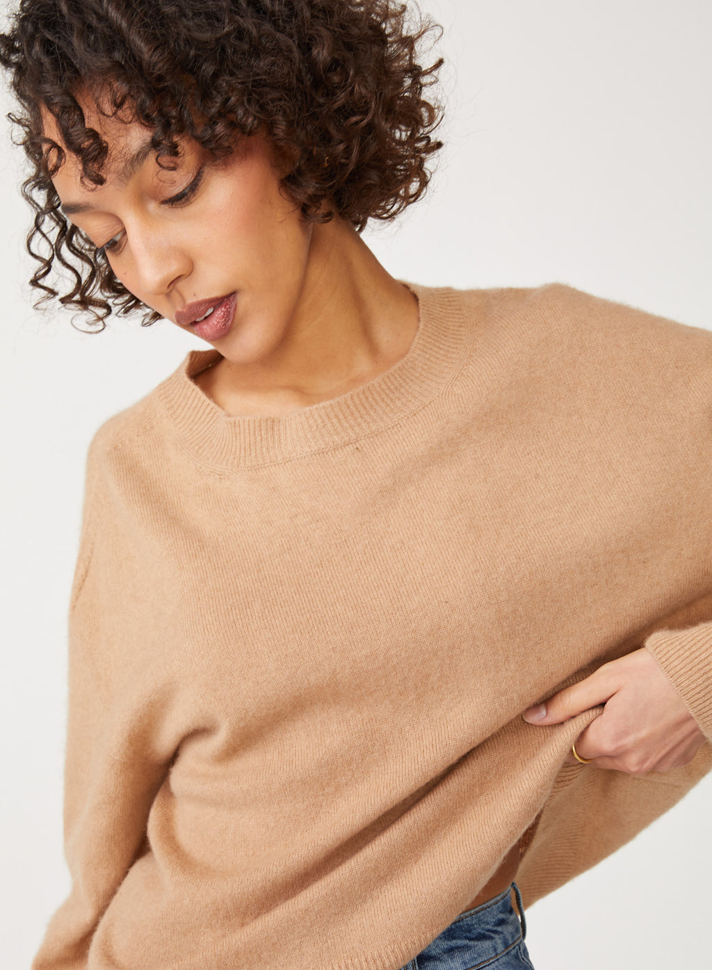 Brushed Cashmere Crew Sweater in Camel