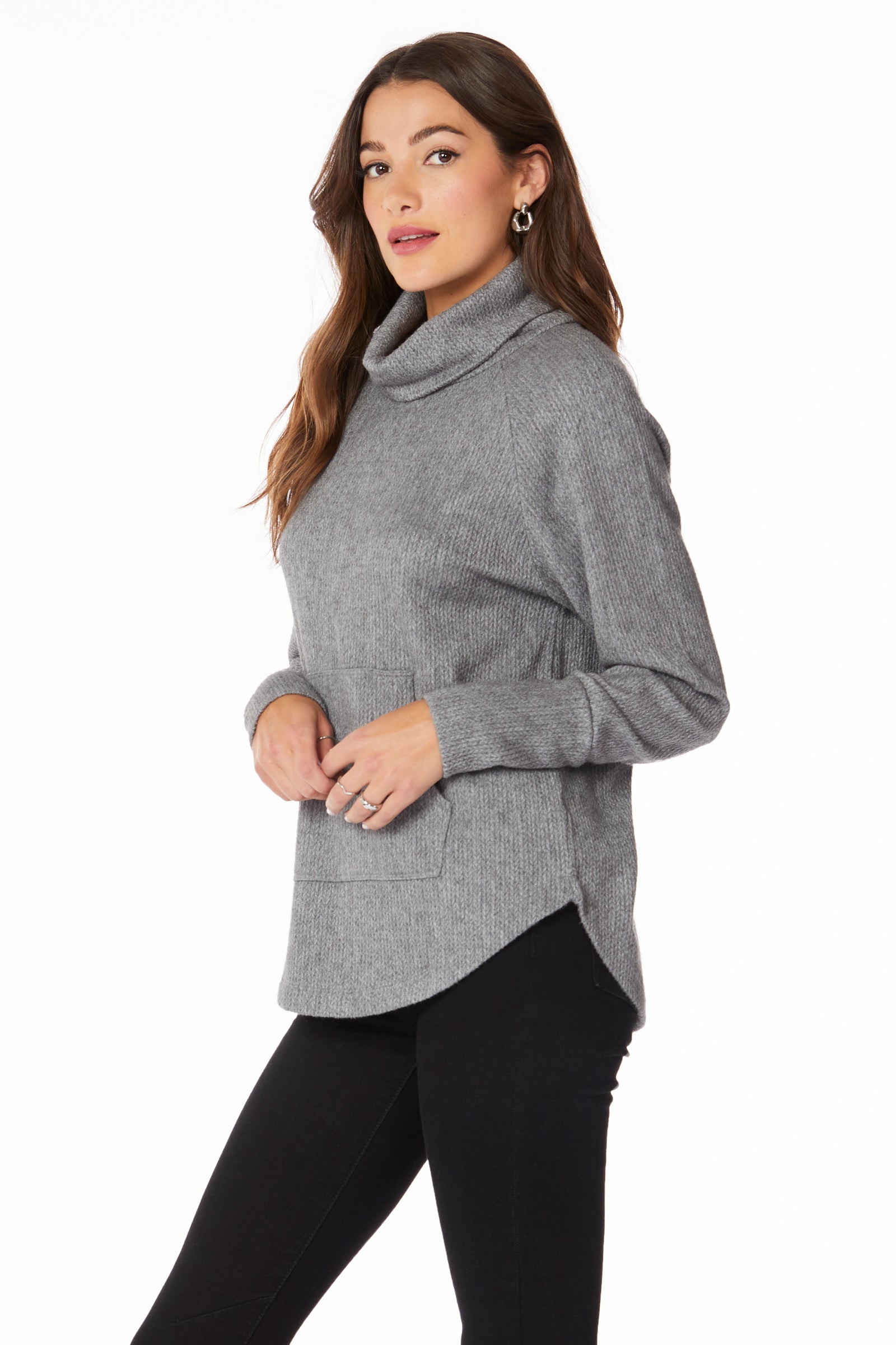 FUNNEL NECK RAGLAN SWEATER