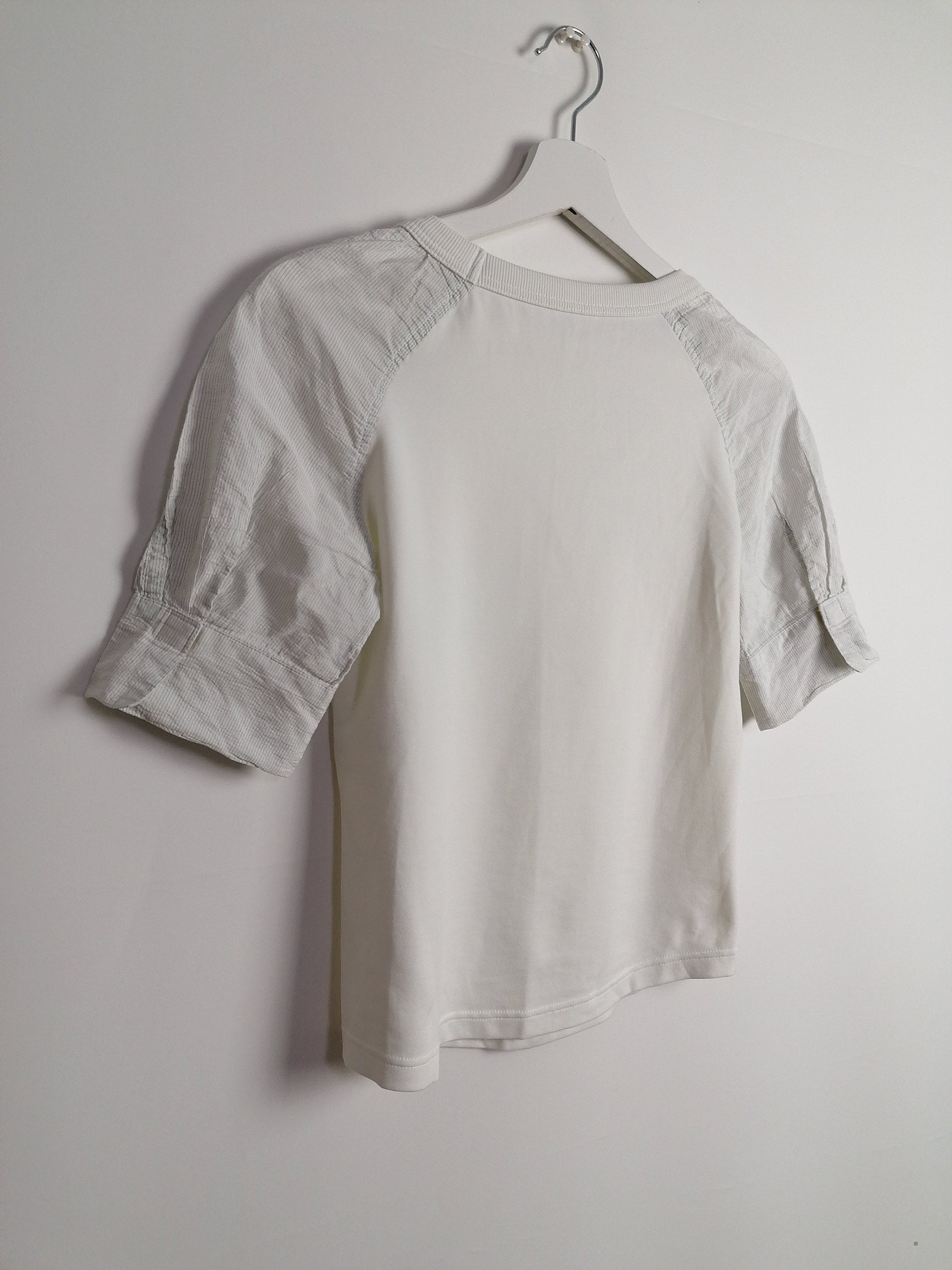 MARC CAIN Puffy Sleeves Top in White - size XS-S