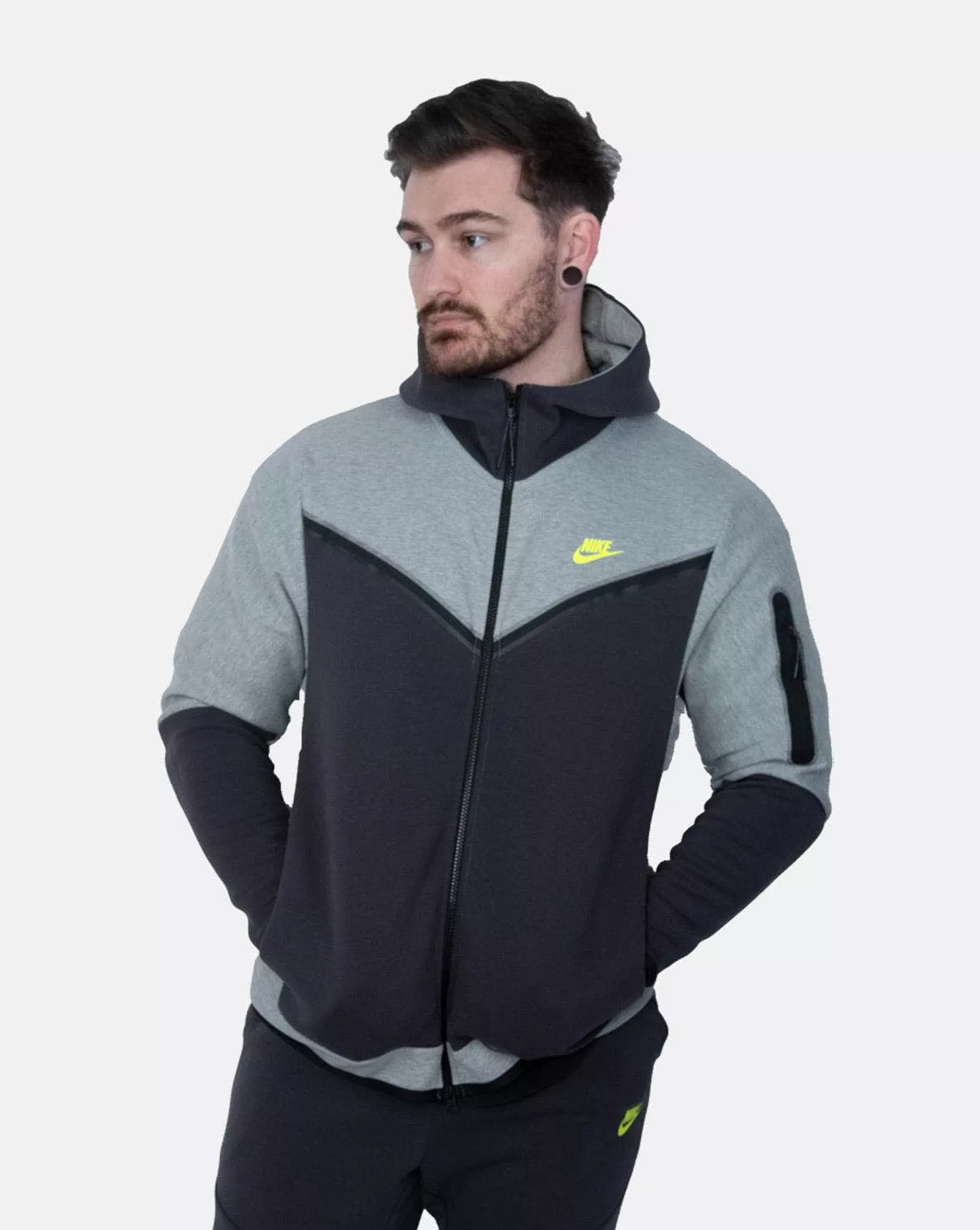 nike tech fleece hoody