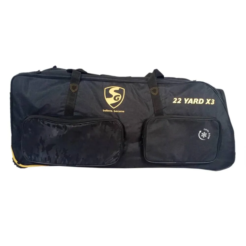 SG 22 Yard X3 Wheelie Cricket Kit Bag (Black)