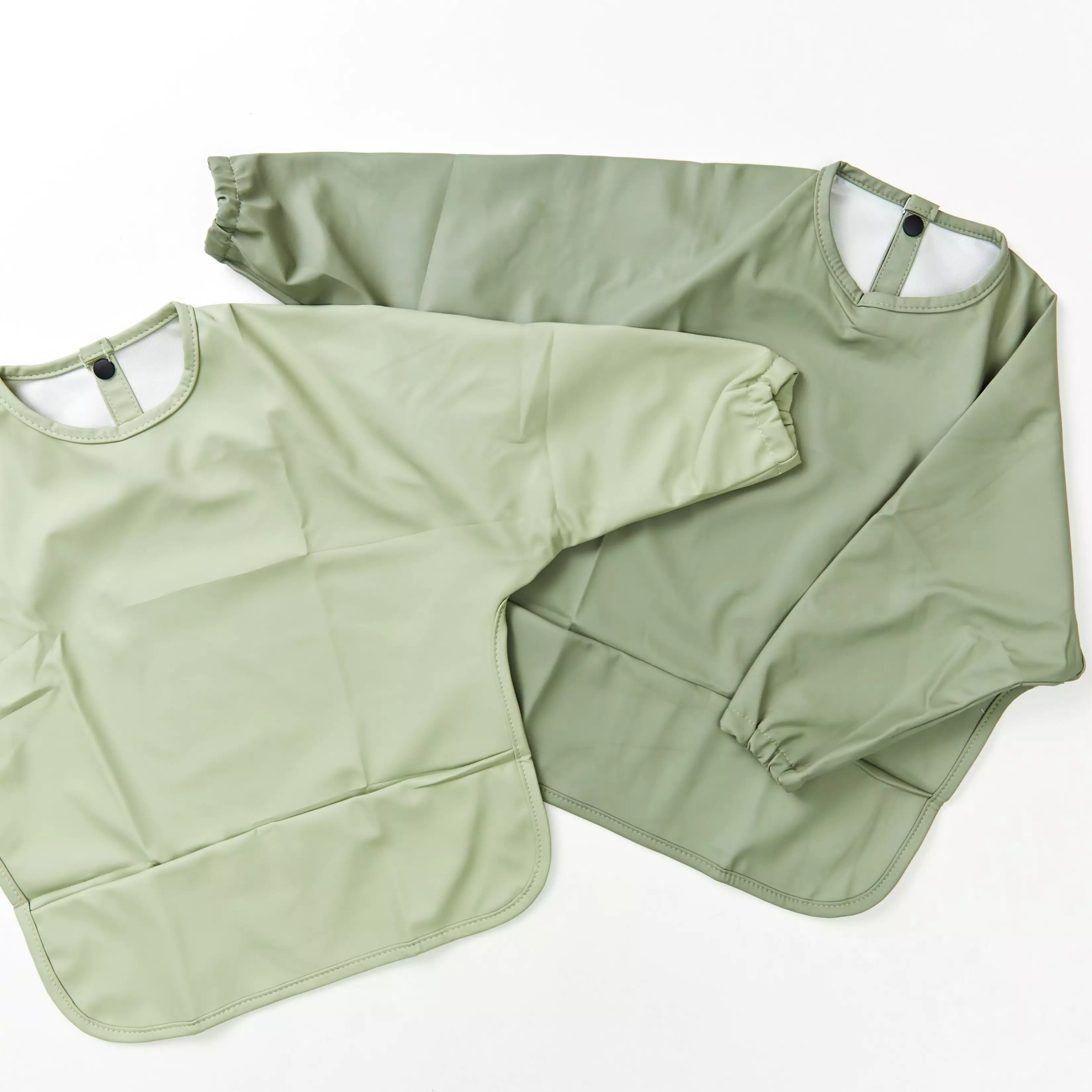 Waterproof Long Sleeve Baby Smock Bib in Aloe Green